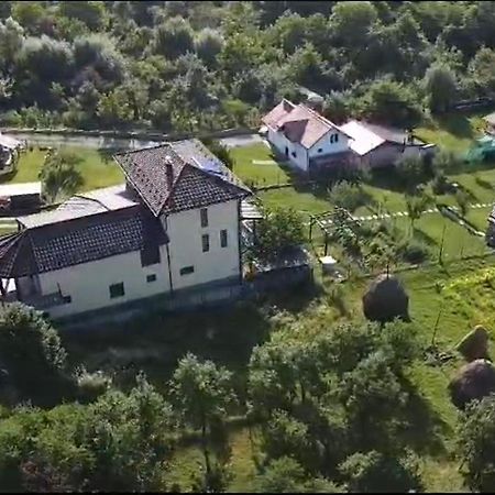 Apartament La Vila Curtea de Argeş Eksteriør bilde