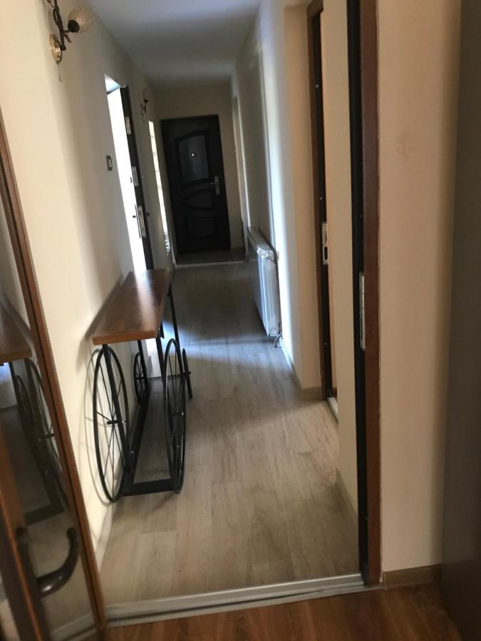 Apartament La Vila Curtea de Argeş Eksteriør bilde