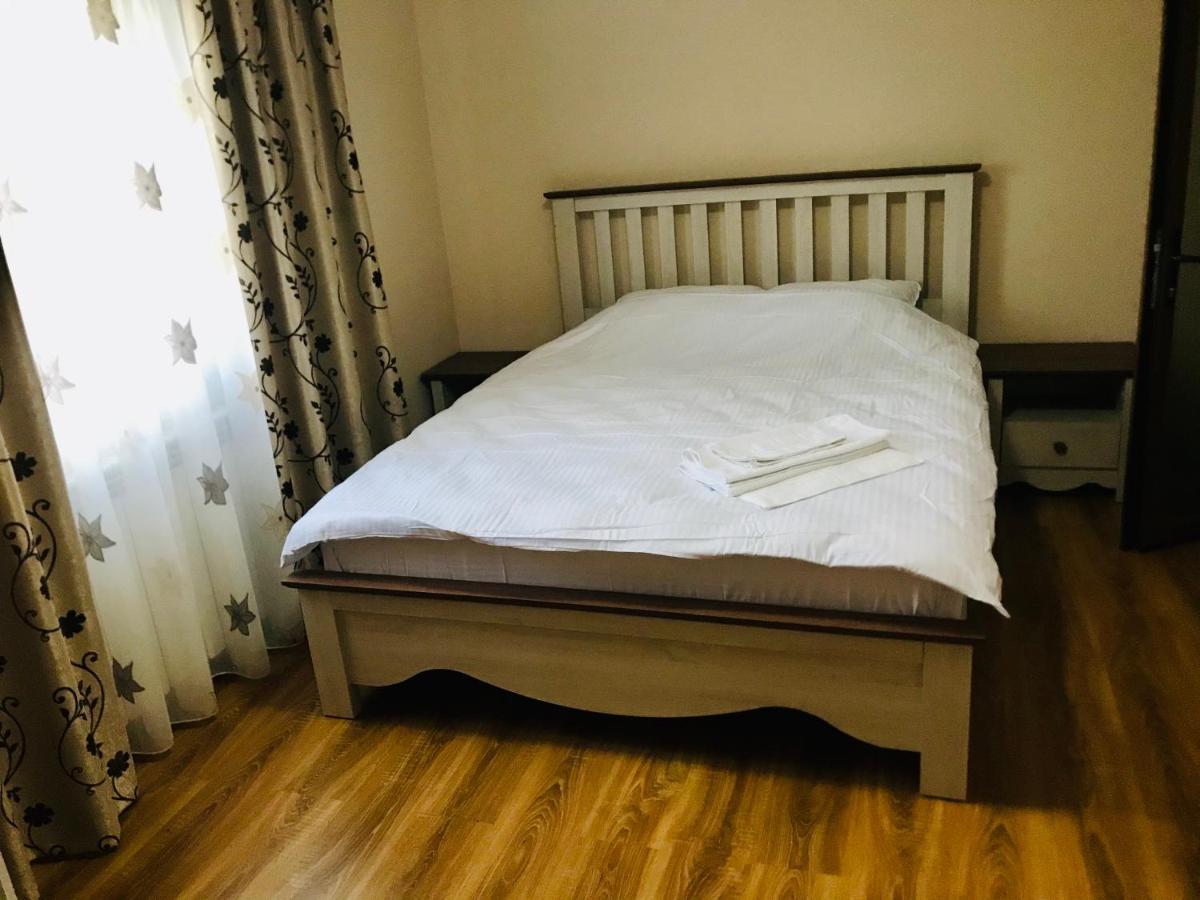 Apartament La Vila Curtea de Argeş Eksteriør bilde