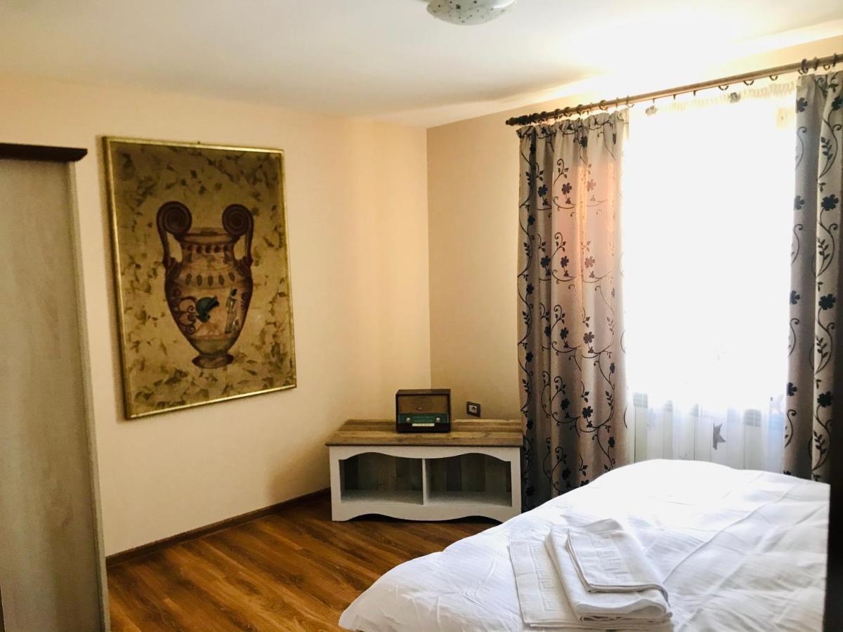 Apartament La Vila Curtea de Argeş Eksteriør bilde